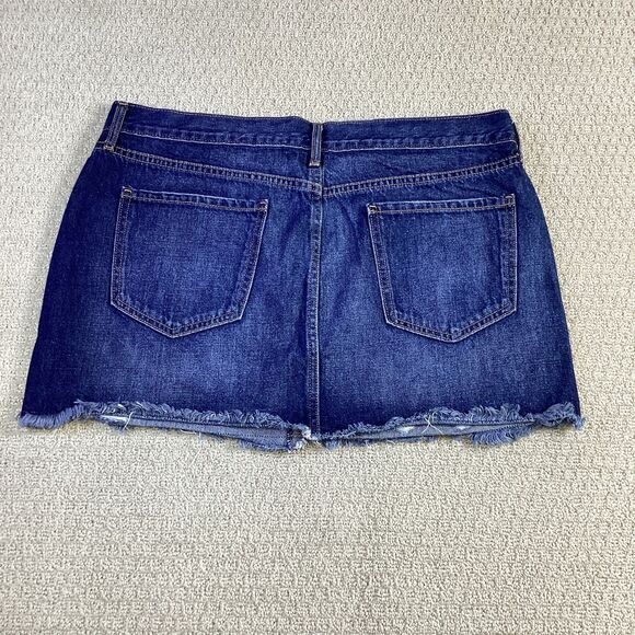 Old Navy Denim Mini Skirt Size 12 Dark Wash Distressed Frayed Hem - Picture 2 of 5